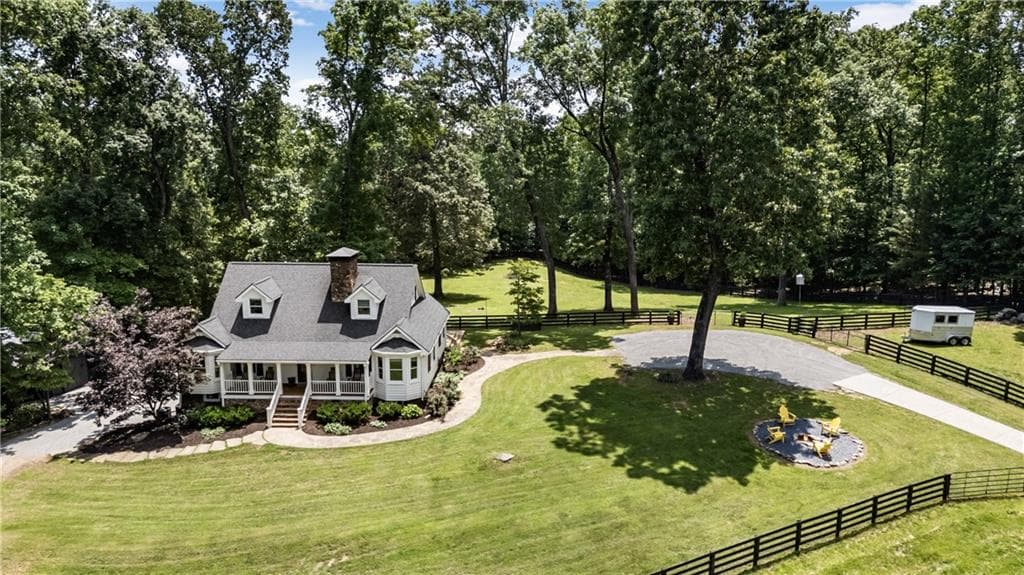 4 bedroom, 4 bathroom, 4,538 sq ft single family residence sold at 511 Dogwood Lake Trail, Alpharetta, GA 30004