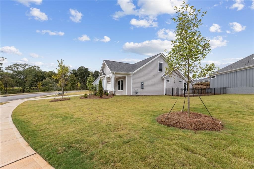3 bedroom, 3 bathroom, 2,499 sq ft single family residence for sale at 3507 Fishpond Circle, Dacula, GA 30019 — photo 2
