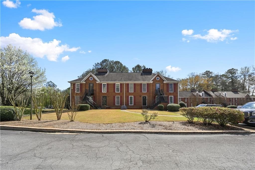 2 bedroom, 2 bathroom, 1,059 sq ft condominium for sale at 1166 Booth Road 306, Marietta, GA 30008 — photo 1 of 28
