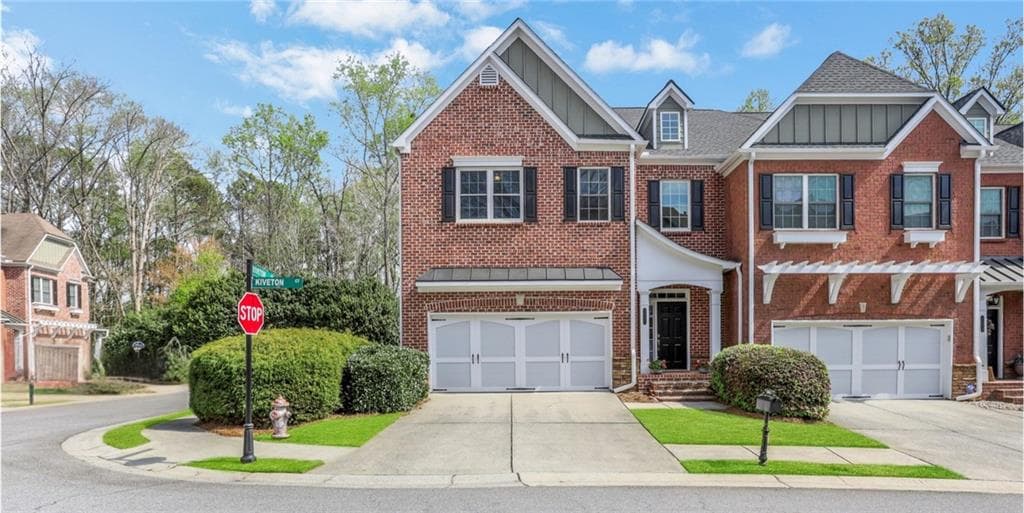 4 bedroom, 4 bathroom, 2,776 sq ft townhouse sold at 3401 Kiveton Court, Peachtree Corners, GA 30092