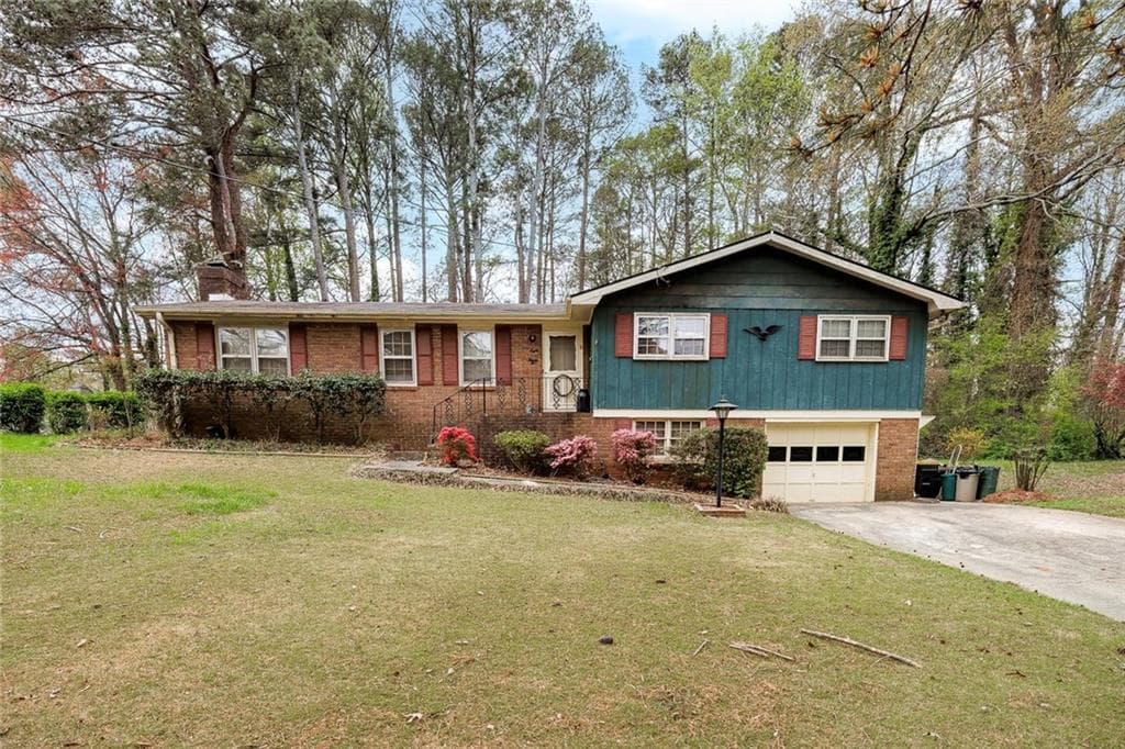 835 Castlewood Drive, Woodstock, GA 30189 — most recent listing photo