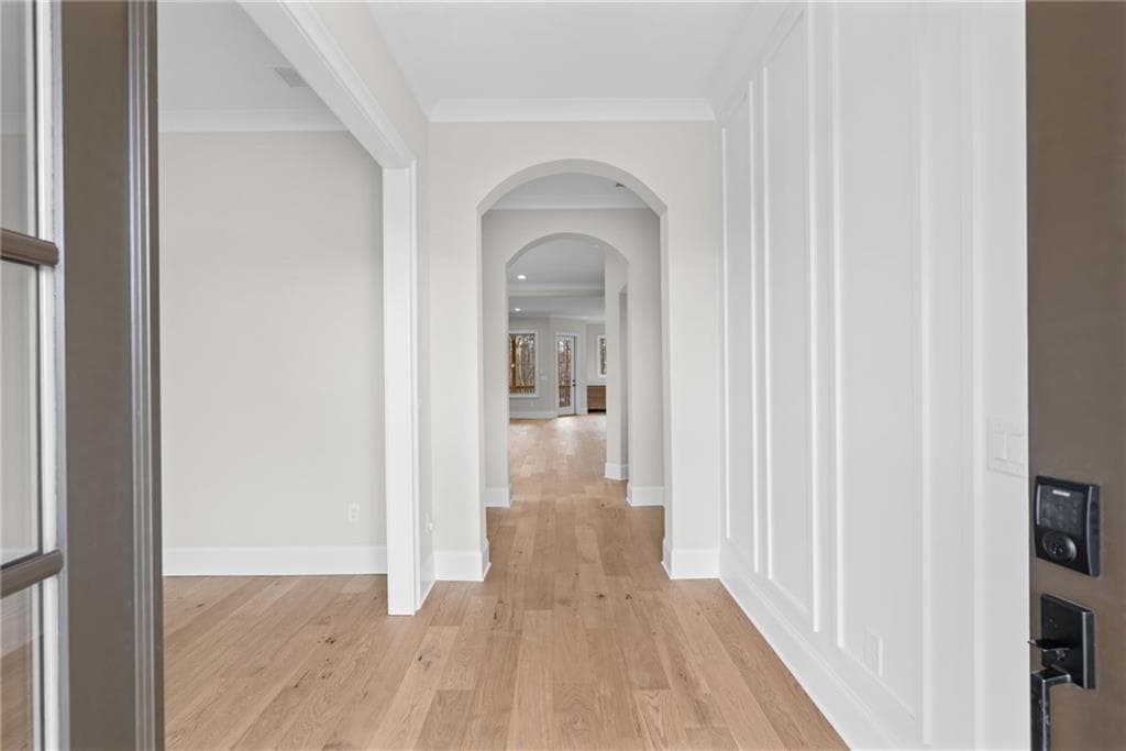 5 bedroom, 6 bathroom, 5,223 sq ft single family residence under contract at 3465 Vermillion View, Suwanee, GA 30024 — photo 6