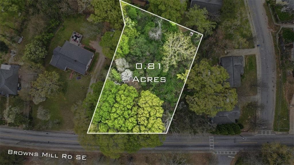 2011 SE Browns Mill Road, Atlanta, GA 30315 — most recent listing photo