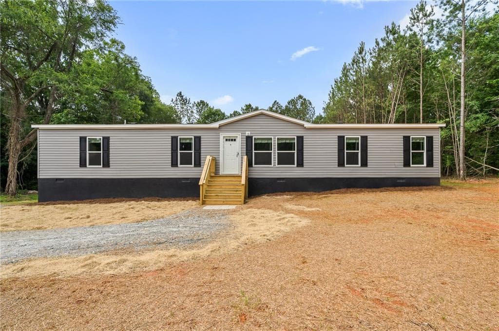 4 bedroom, 2 bathroom, 1,768 sq ft single family residence sold at 1617 Sweet City Road, Elberton, GA 30635