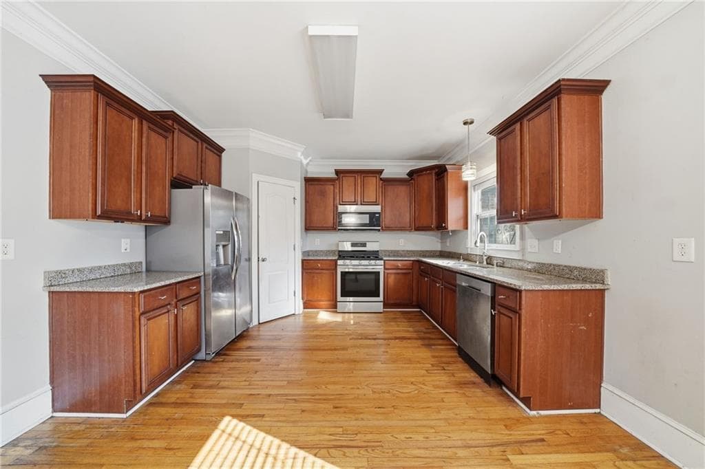 3 bedroom, 3 bathroom, 2,349 sq ft single family residence for sale at 1864 La Mesa Lane, Decatur, GA 30032 — photo 9