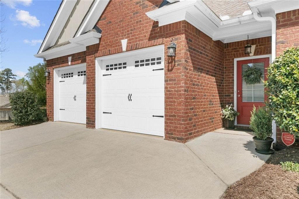 4 bedroom, 4 bathroom, 4,564 sq ft single family residence for sale at 559 Bishopton Street, Grayson, GA 30017 — photo 2