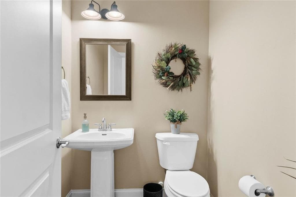 4 bedroom, 4 bathroom, 4,564 sq ft single family residence for sale at 559 Bishopton Street, Grayson, GA 30017 — photo 5