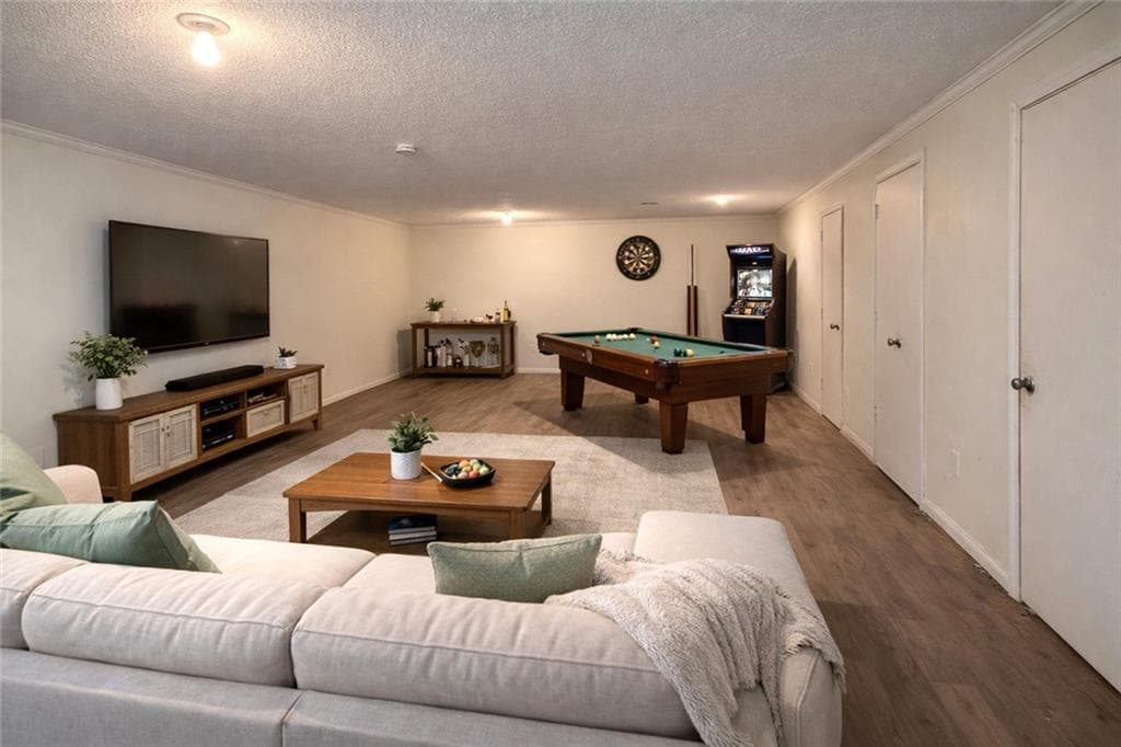 3 bedroom, 2 bathroom, 1,400 sq ft single family residence for sale at 5523 Green Circle, Clermont, GA 30527 — photo 4