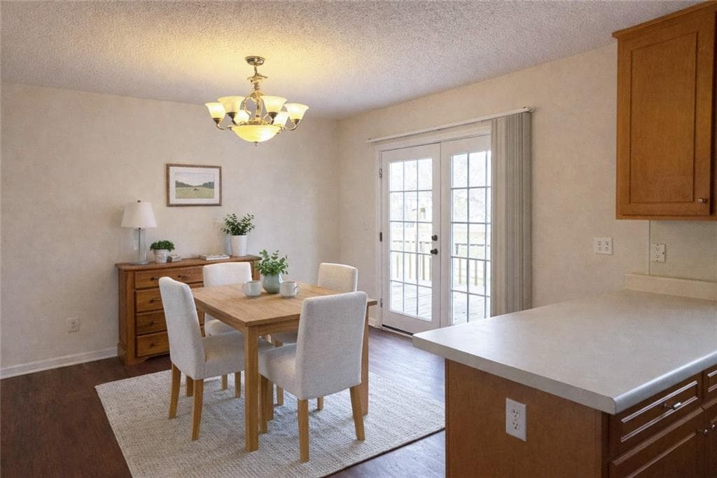 3 bedroom, 2 bathroom, 1,400 sq ft single family residence for sale at 5523 Green Circle, Clermont, GA 30527 — photo 3