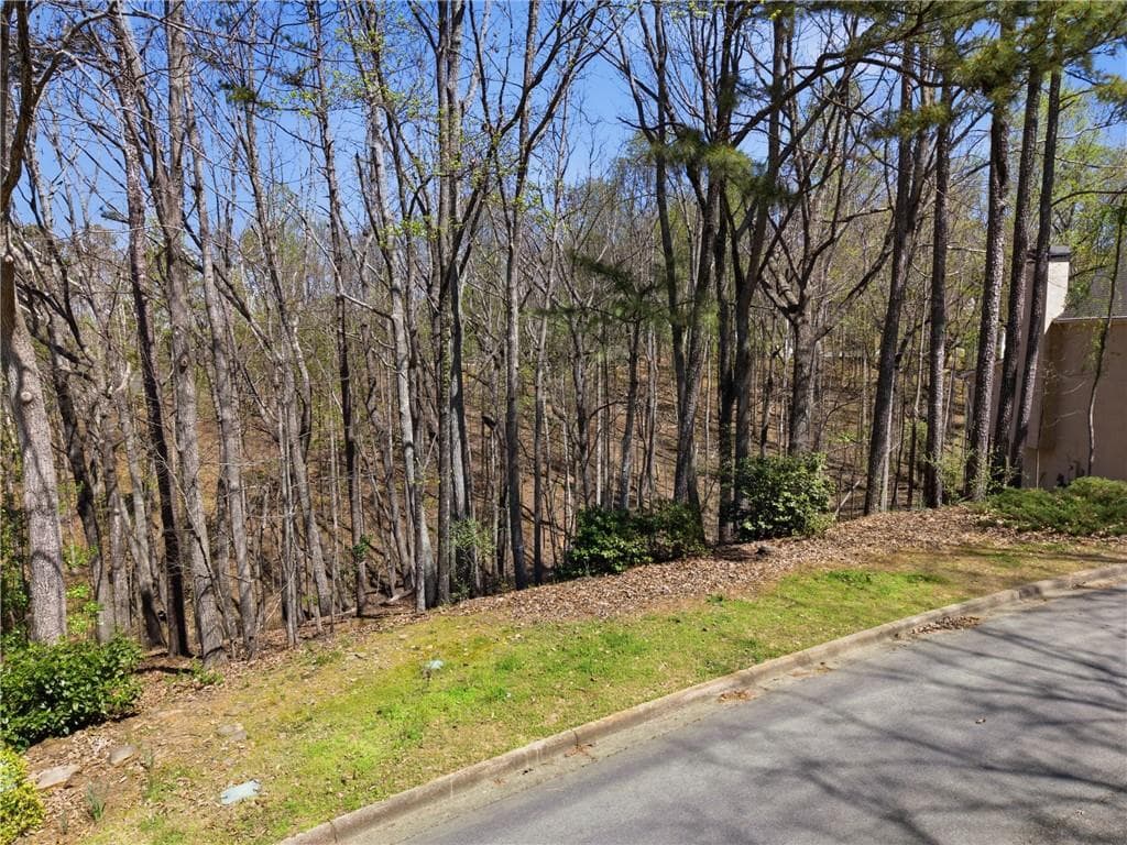 single family residence for sale at 335 N Peak Drive, Alpharetta, GA 30022 — photo 4