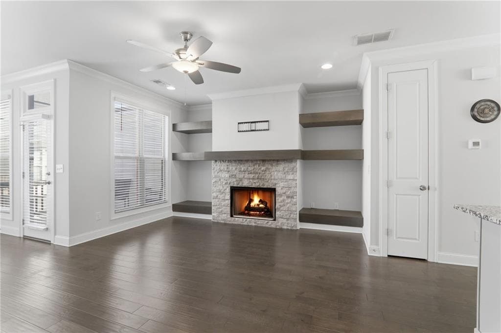 3 bedroom, 4 bathroom, 2,150 sq ft townhouse for sale at 2051 Glenview Park Circle, Duluth, GA 30097 — photo 5