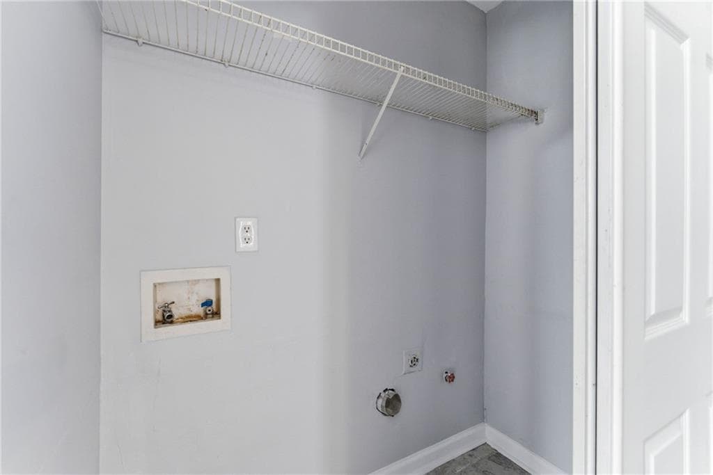 3 bedroom, 2 bathroom, 1,460 sq ft single family residence under contract at 8244 Wynfield Drive, Jonesboro, GA 30238 — photo 10