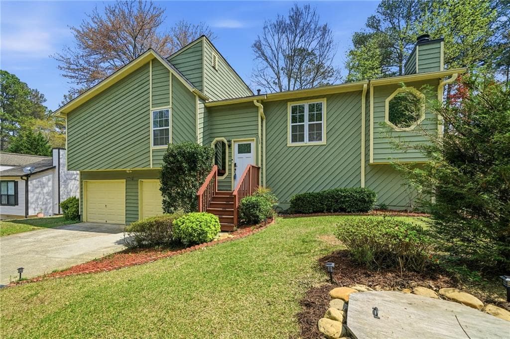 3 bedroom, 3 bathroom, 1,887 sq ft single family residence for sale at 2995 Withers Way, Marietta, GA 30064 — photo 1 of 36
