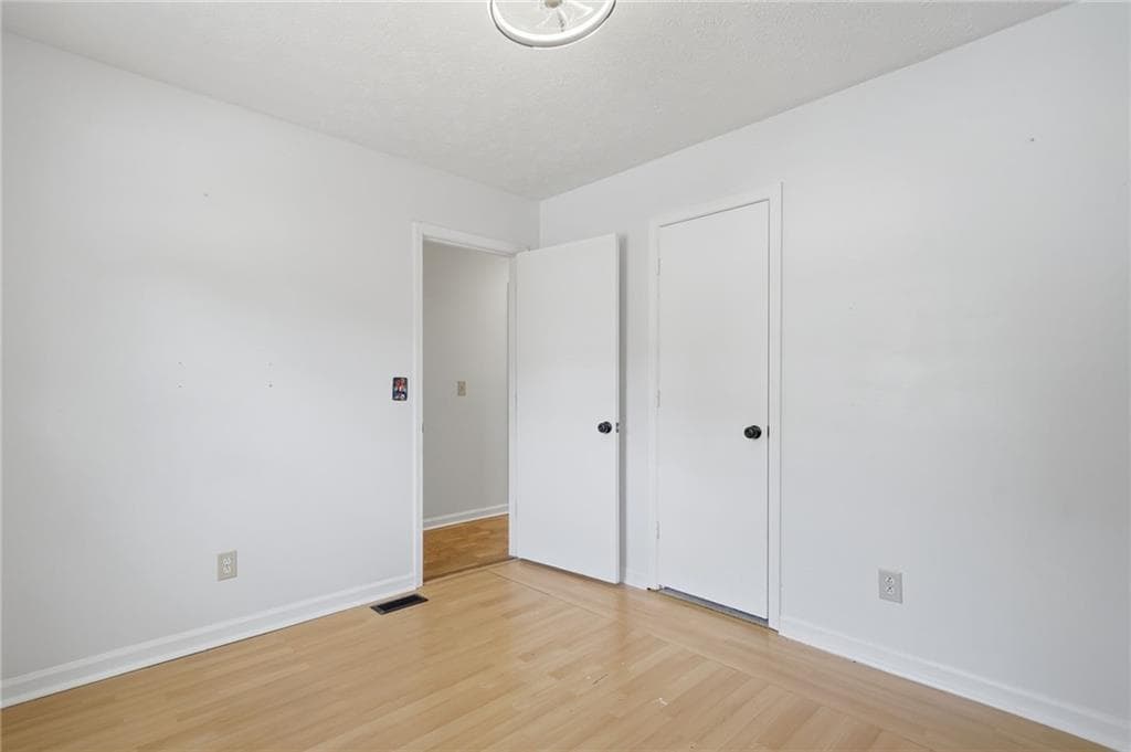 3 bedroom, 3 bathroom, 1,887 sq ft single family residence for sale at 2995 Withers Way, Marietta, GA 30064 — photo 9