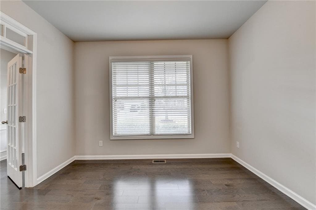 5 bedroom, 5 bathroom, 2,748 sq ft single family residence for sale at 2375 Matlin Way, Buford, GA 30519 — photo 8