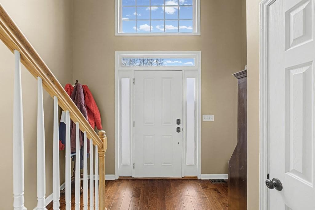 3 bedroom, 3 bathroom, 1,732 sq ft single family residence for sale at 218 Amaranth Court, Ball Ground, GA 30107 — photo 5