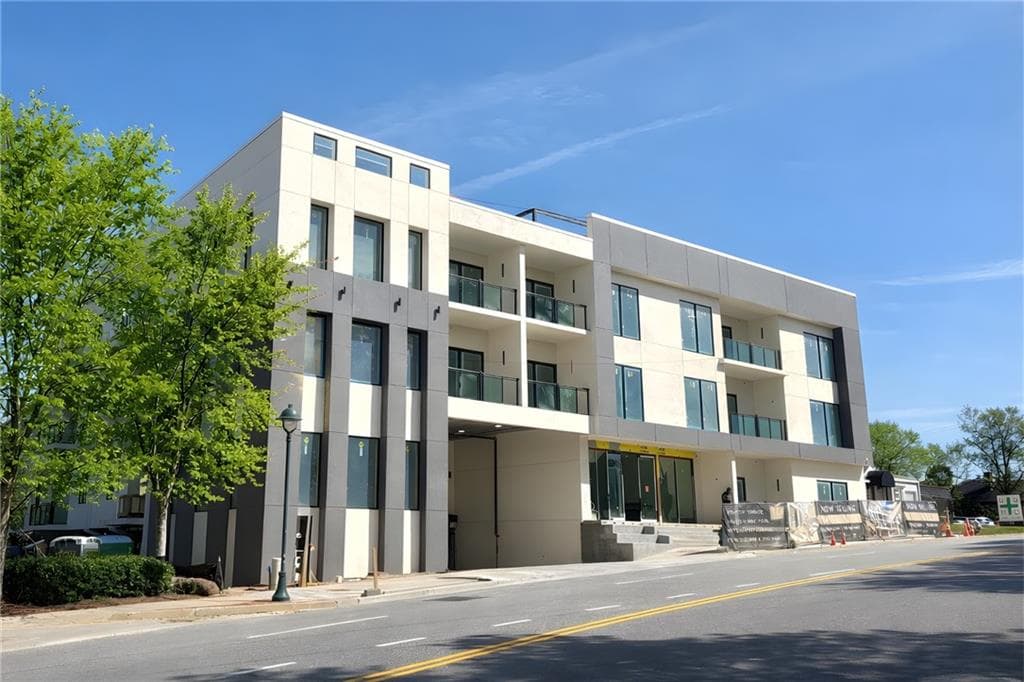 2 bedroom, 3 bathroom, 1,666 sq ft condominium for sale at 318 Sandy Springs Circle 250, Sandy Springs, GA 30328 — photo 9