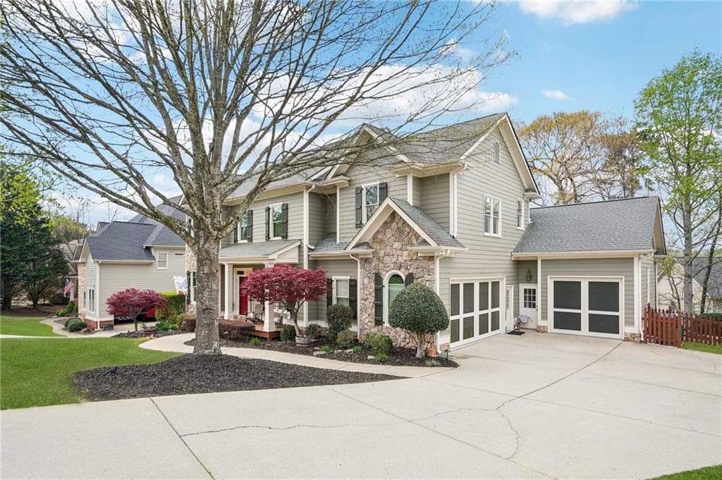 5 bedroom, 5 bathroom, 4,969 sq ft single family residence for sale at 3525 Horizon Court, Cumming, GA 30041 — photo 2