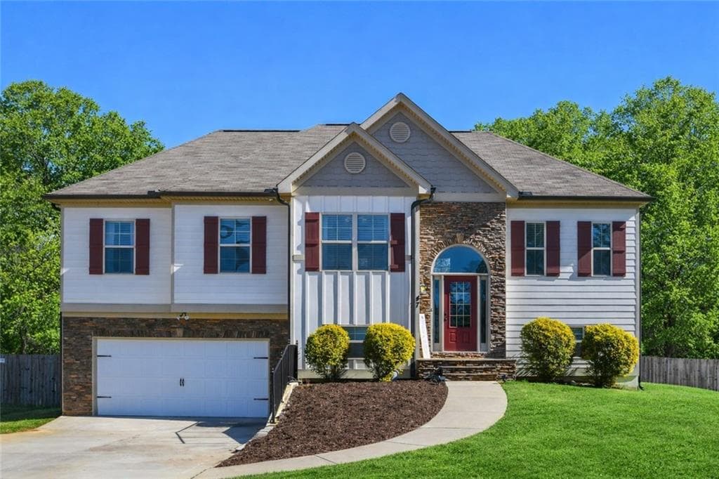 3 bedroom, 2 bathroom single family residence sold at 47 Little Creek Manor Court, Dallas, GA 30157