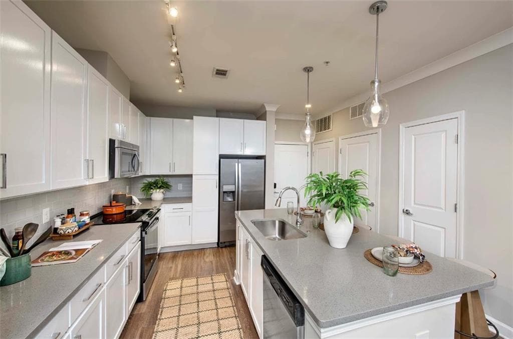 2 bedroom, 2 bathroom, 1,103 sq ft apartment for rent at 2600 Milscott Drive 2531, Decatur, GA 30033 for $2,436 a month — photo 2