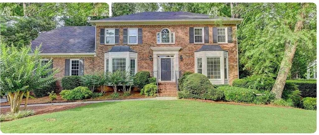 5 bedroom, 3 bathroom, 3,220 sq ft single family residence sold at 380 Silver Creek Run, Lawrenceville, GA 30044
