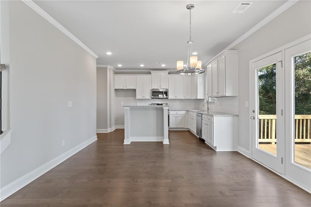 4 bedroom, 3 bathroom, 2,428 sq ft single family residence for sale at 3925 Cordano Lane, Lawrenceville, GA 30044 — photo 7