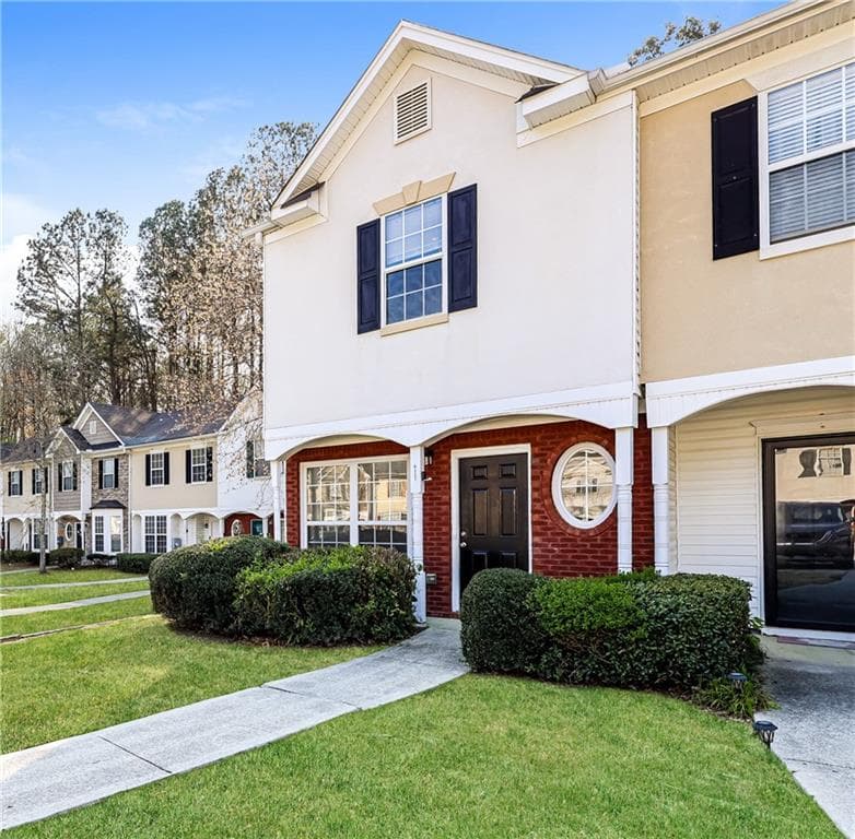 2 bedroom, 3 bathroom, 1,024 sq ft townhouse for sale at 6117 Camden Forrest Cove, Riverdale, GA 30296 — photo 3
