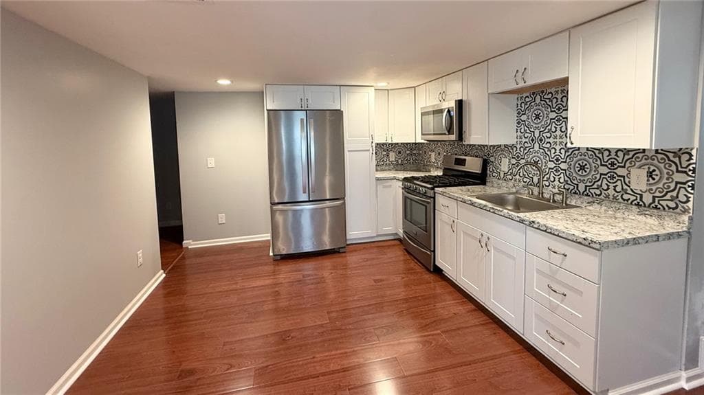 4 bedroom, 2 bathroom, 2,477 sq ft single family residence for sale at 337 Lee Drive, Acworth, GA 30102 — photo 7