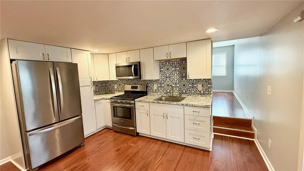 4 bedroom, 2 bathroom, 2,477 sq ft single family residence for sale at 337 Lee Drive, Acworth, GA 30102 — photo 8