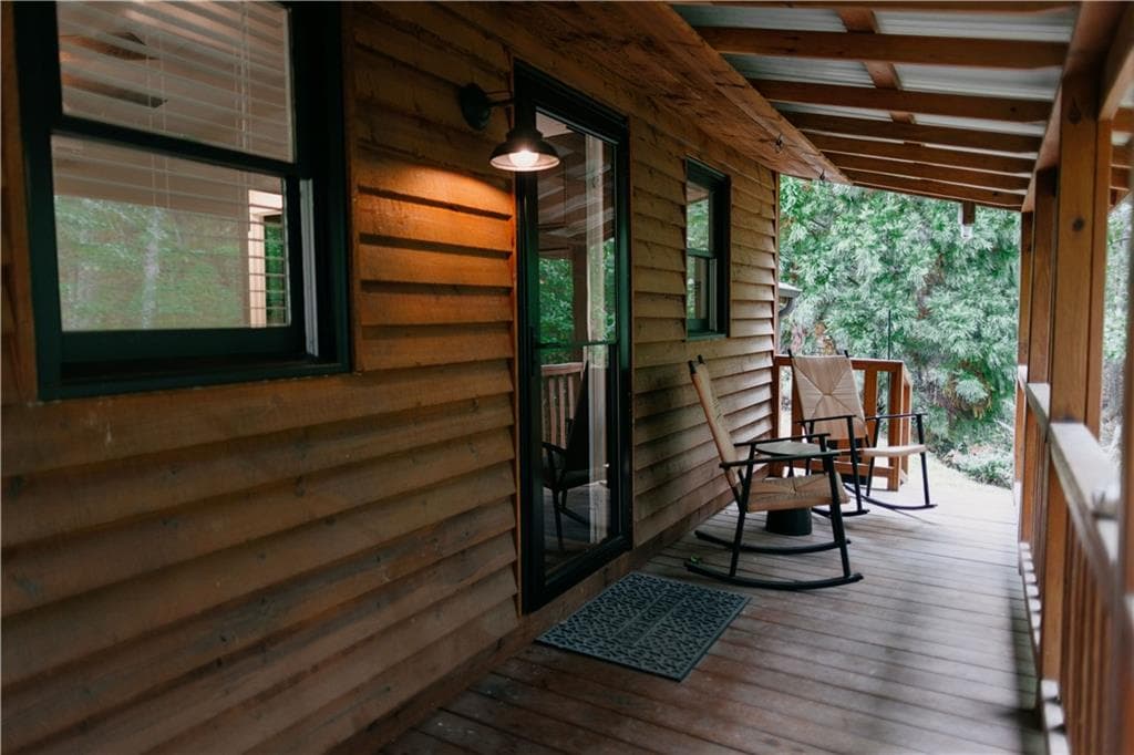 1 bedroom, 1 bathroom, 496 sq ft single family residence for sale at 6030 Spout Springs Road, Flowery Branch, GA 30542 — photo 6