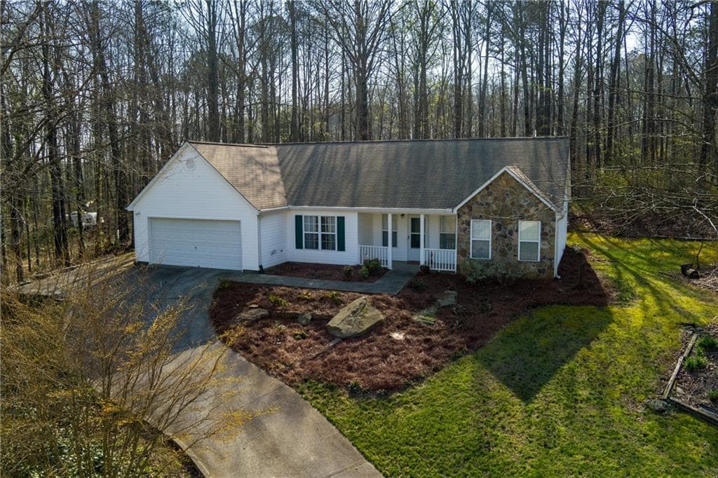 3 bedroom, 2 bathroom, 1,488 sq ft single family residence for sale at 1392 Nunnally Trail, Monroe, GA 30655 — photo 2
