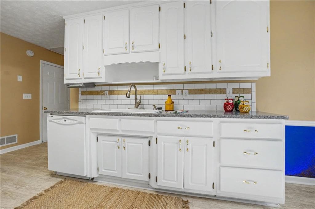 3 bedroom, 2 bathroom, 1,488 sq ft single family residence for sale at 1392 Nunnally Trail, Monroe, GA 30655 — photo 6