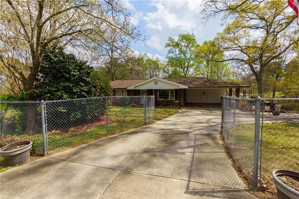 4 bedroom, 3 bathroom, 2,475 sq ft single family residence under contract at 130 Stroud Drive, Mableton, GA 30126