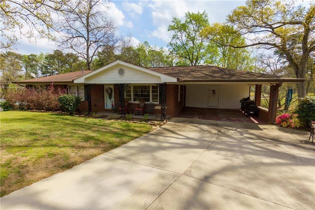 4 bedroom, 3 bathroom, 2,475 sq ft single family residence under contract at 130 Stroud Drive, Mableton, GA 30126 — photo 2