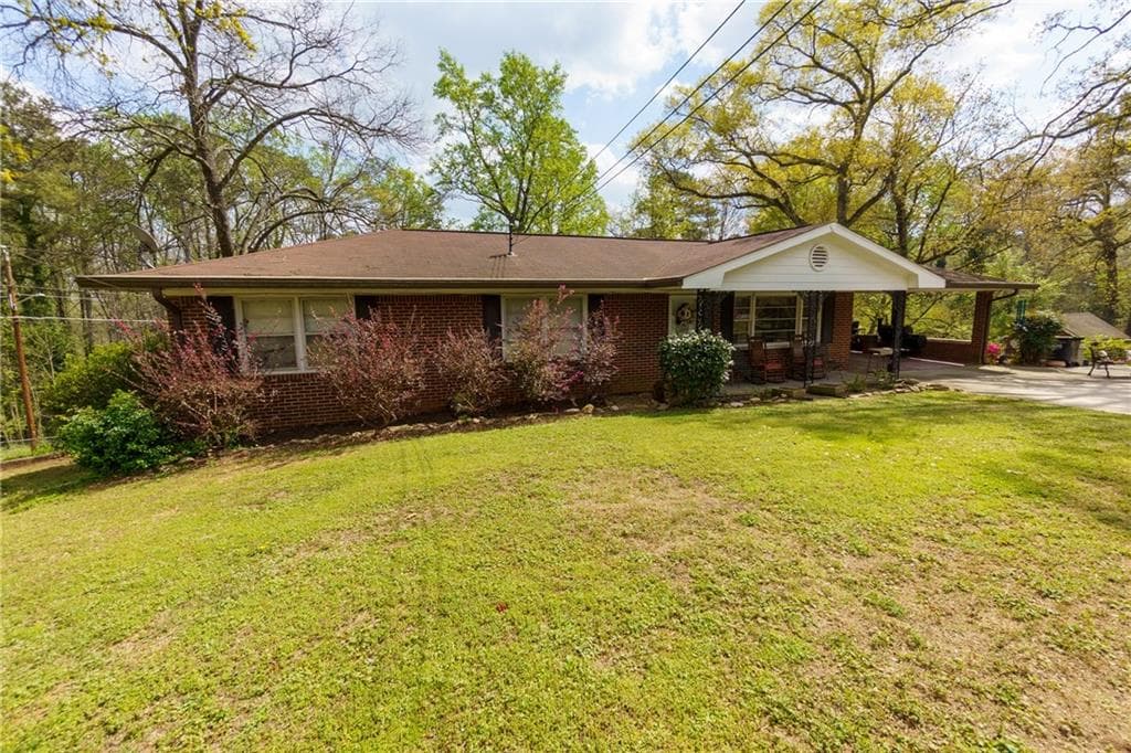 4 bedroom, 3 bathroom, 2,475 sq ft single family residence under contract at 130 Stroud Drive, Mableton, GA 30126 — photo 3
