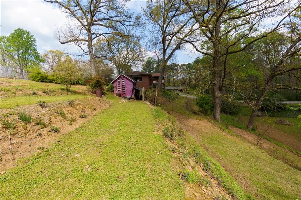 4 bedroom, 3 bathroom, 2,475 sq ft single family residence under contract at 130 Stroud Drive, Mableton, GA 30126 — photo 10