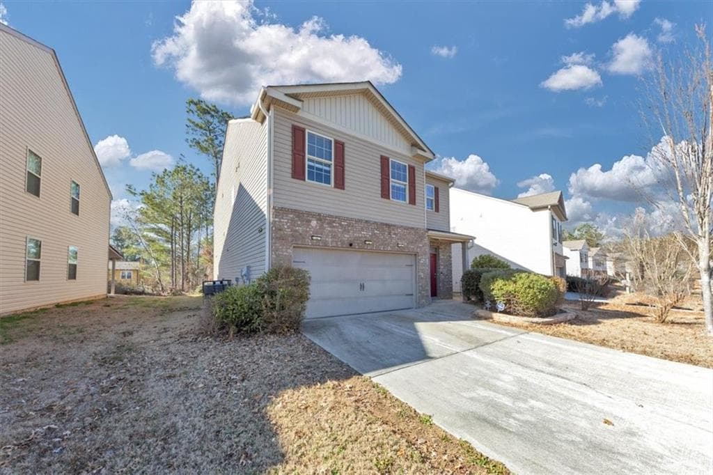 5 bedroom, 3 bathroom, 2,580 sq ft single family residence for sale at 2896 S Hills, Riverdale, GA 30296 — photo 2