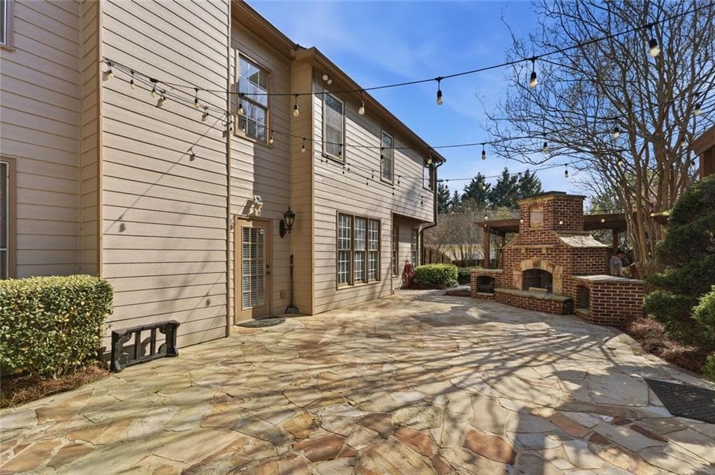 4 bedroom, 3 bathroom, 3,176 sq ft single family residence for sale at 1634 Bailey Farms Drive, Lawrenceville, GA 30043 — photo 6