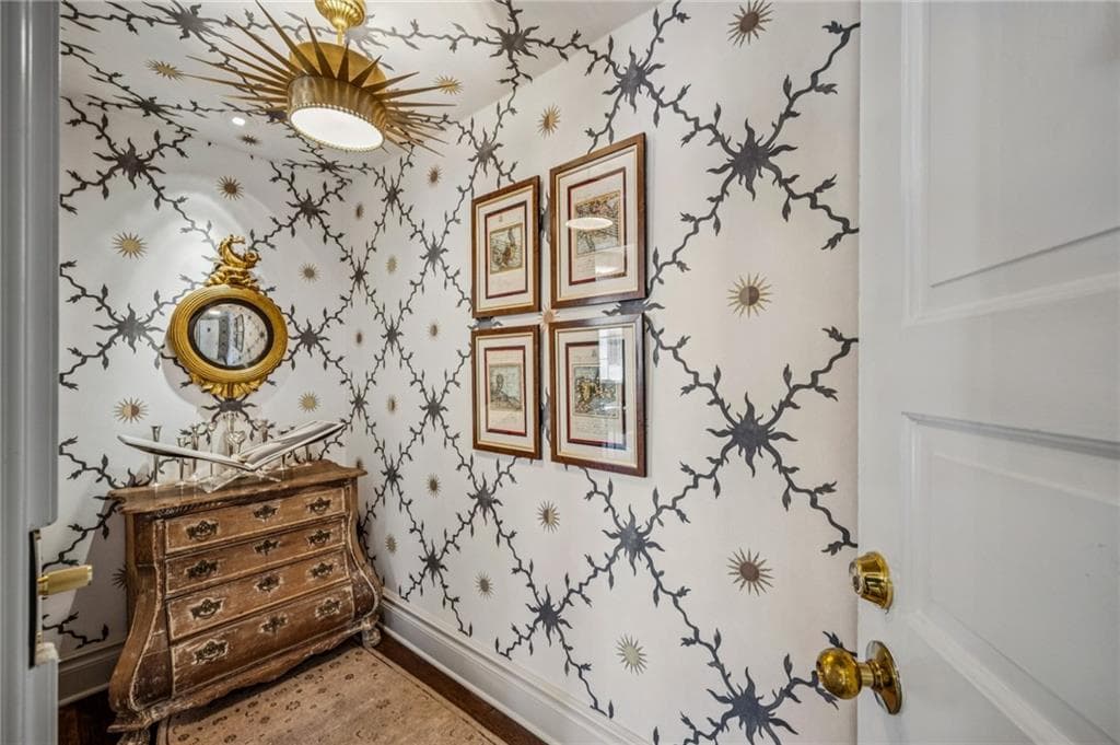2 bedroom, 2 bathroom, 1,487 sq ft condominium for sale at 31 Muscogee Avenue 6, Atlanta, GA 30305 — photo 3