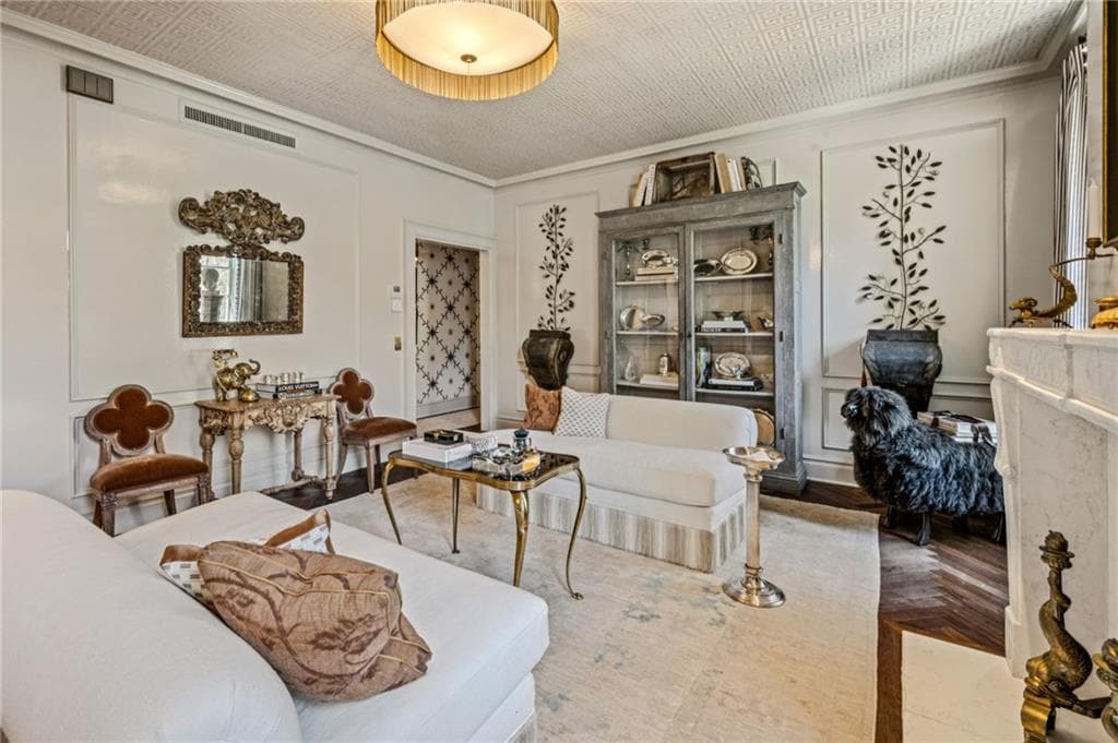 2 bedroom, 2 bathroom, 1,487 sq ft condominium for sale at 31 Muscogee Avenue 6, Atlanta, GA 30305 — photo 5