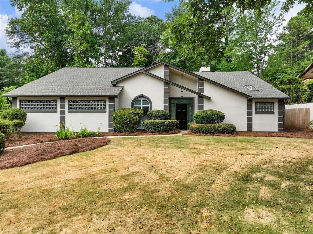 5195 FOREST RUN Trace, Alpharetta, GA 30022 — most recent listing photo