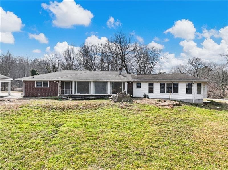 3 bedroom, 3 bathroom, 3,094 sq ft single family residence for sale at 2511 Dana Drive, Gainesville, GA 30507