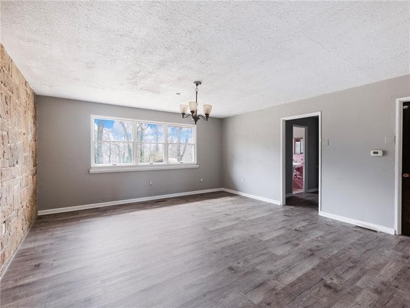 3 bedroom, 3 bathroom, 3,094 sq ft single family residence for sale at 2511 Dana Drive, Gainesville, GA 30507 — photo 8