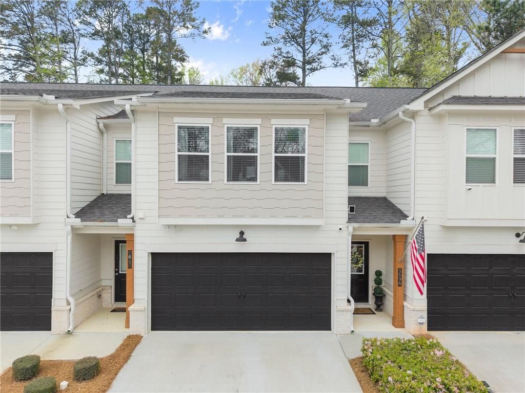 3 bedroom, 3 bathroom, 1,963 sq ft townhouse sold at 5696 Rockfern Drive, Lilburn, GA 30047