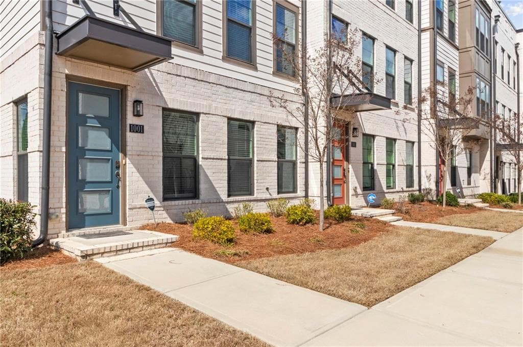 1001 Burnside Lane, Atlanta, GA 30318 — most recent listing photo
