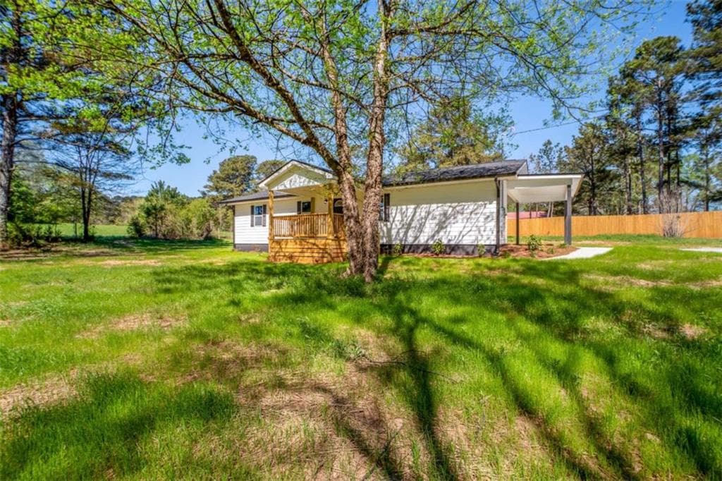 3 bedroom, 2 bathroom, 1,300 sq ft single family residence for sale at 2159 Shiloh Road, Greensboro, GA 30642 — photo 3