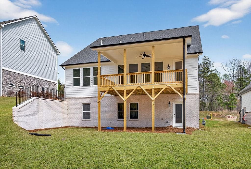 4 bedroom, 3 bathroom, 2,443 sq ft single family residence for sale at 2528 Parkside Way Lot 03, Gainesville, GA 30507 — photo 3