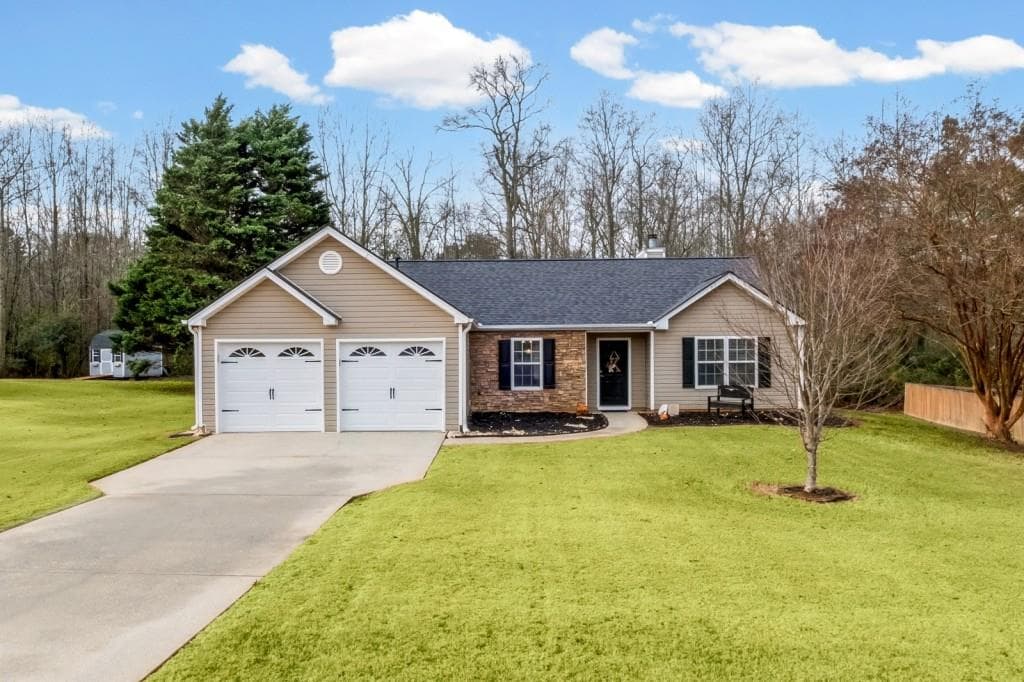 3 bedroom, 2 bathroom, 1,600 sq ft single family residence under contract at 5035 Teal Trail, Cumming, GA 30028