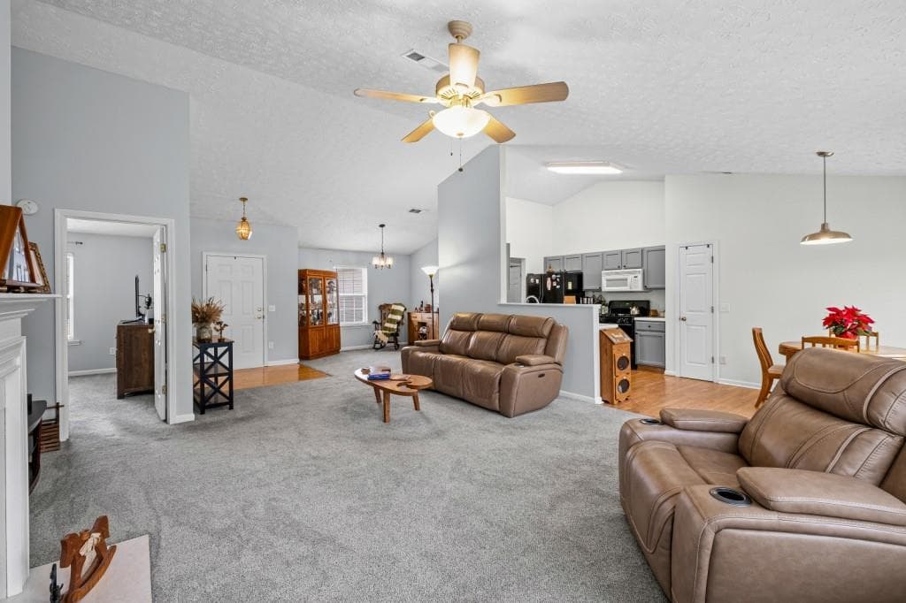 3 bedroom, 2 bathroom, 1,600 sq ft single family residence under contract at 5035 Teal Trail, Cumming, GA 30028 — photo 6