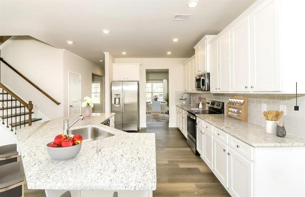 4 bedroom, 3 bathroom, 2,525 sq ft other for rent at 24 Creekwater Drive 073 B, Acworth, GA 30101 for $3,321 a month — photo 2
